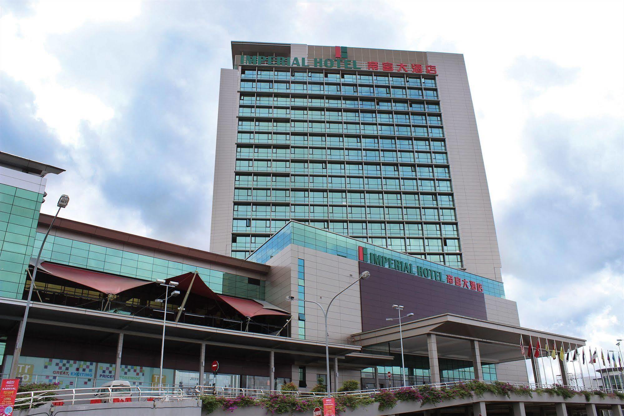 Imperial Hotel Kuching Buitenkant foto